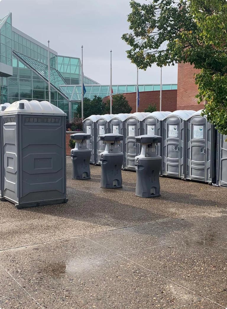 Wash stands feature